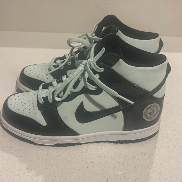 Black and mint green Nike All Star High-Top Sneakers size Y4 - Picture 2 of 4